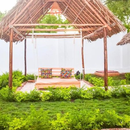 Tolo Tolo Resort Нунгви Екстериор снимка