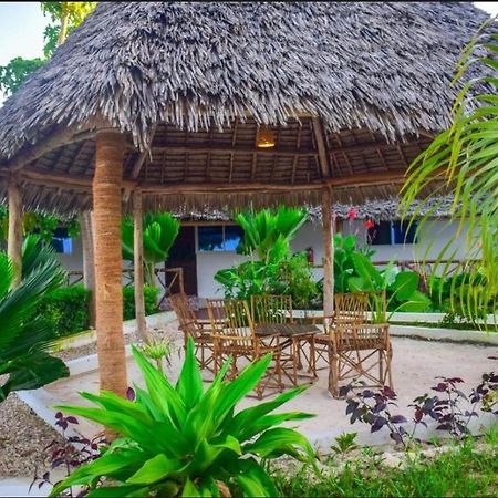 Tolo Tolo Resort Нунгви Екстериор снимка