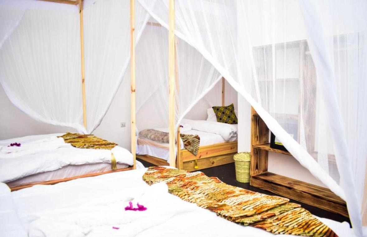Tolo Tolo Resort Нунгви Екстериор снимка