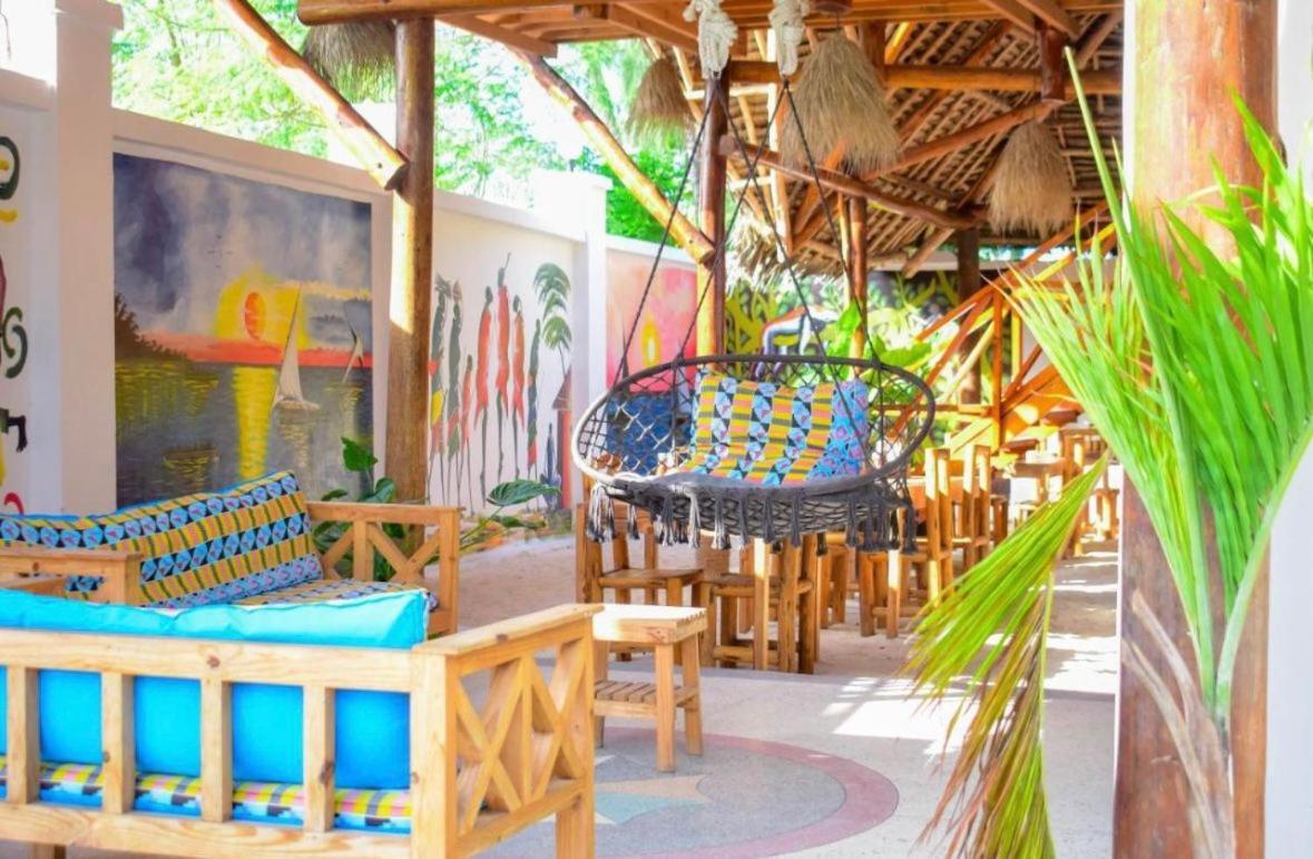 Tolo Tolo Resort Нунгви Екстериор снимка