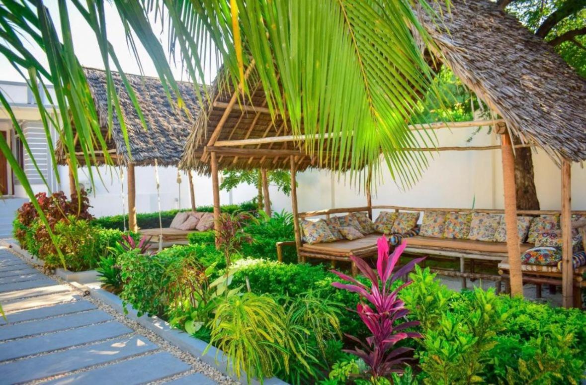 Tolo Tolo Resort Нунгви Екстериор снимка